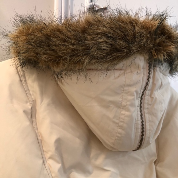 Y2K DKNY Puffer Hooded Jacket - Picture 7 of 9